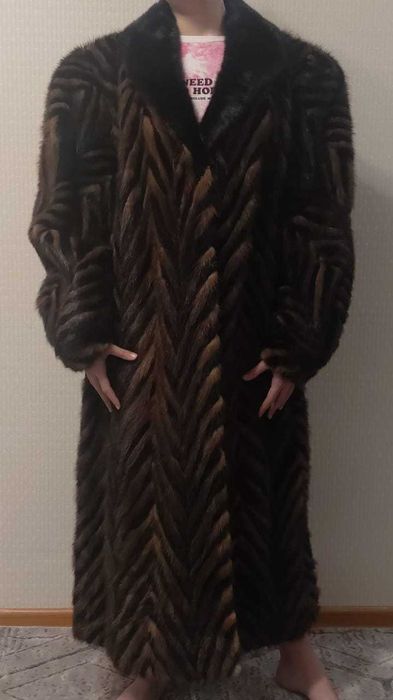 Продам норковую шубу