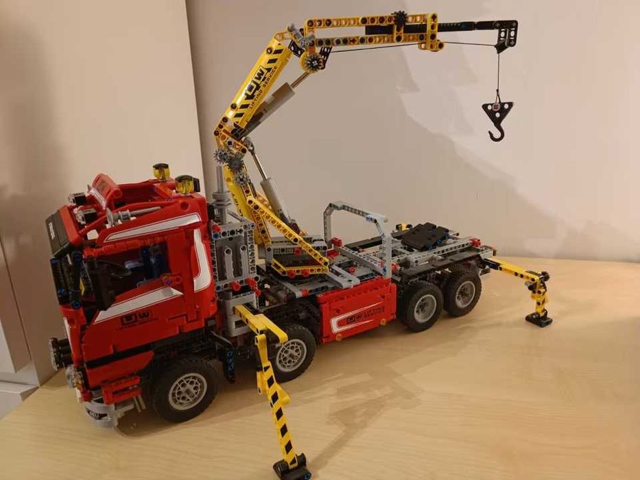 Lego Tehnic 8258 : Crane Truck