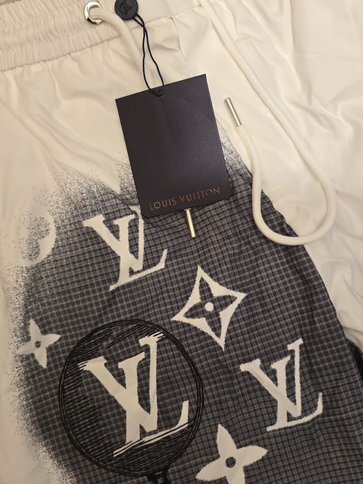 Pantaloni scurti Louis Vuitton albi