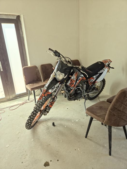 Se vinde ktm 640