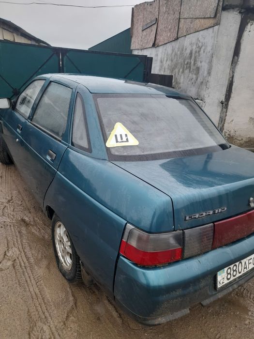 Автомобиль ВАЗ 2110