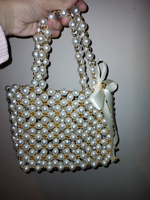 Busindan sumka sotiladi