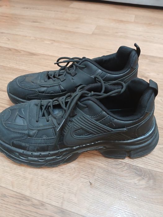 Чёрные Nike кросовки