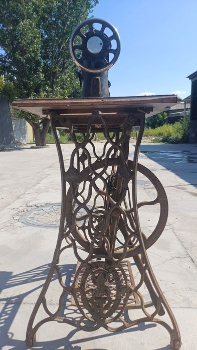 Швейная машина singer