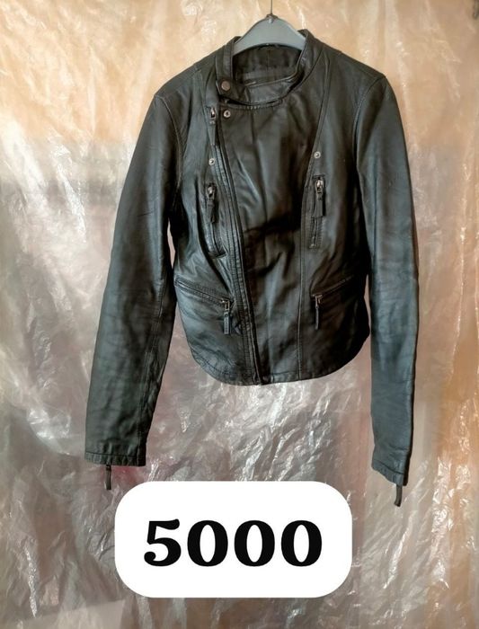 Продам куртки женские зима