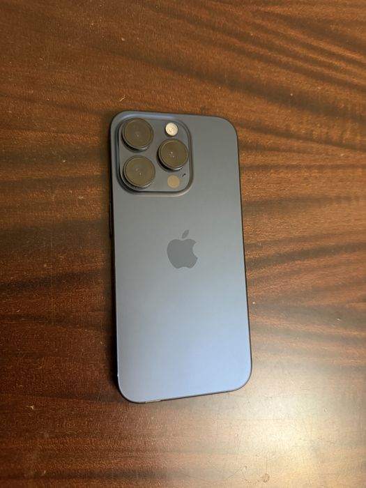 Продам айфон 15 pro iphone