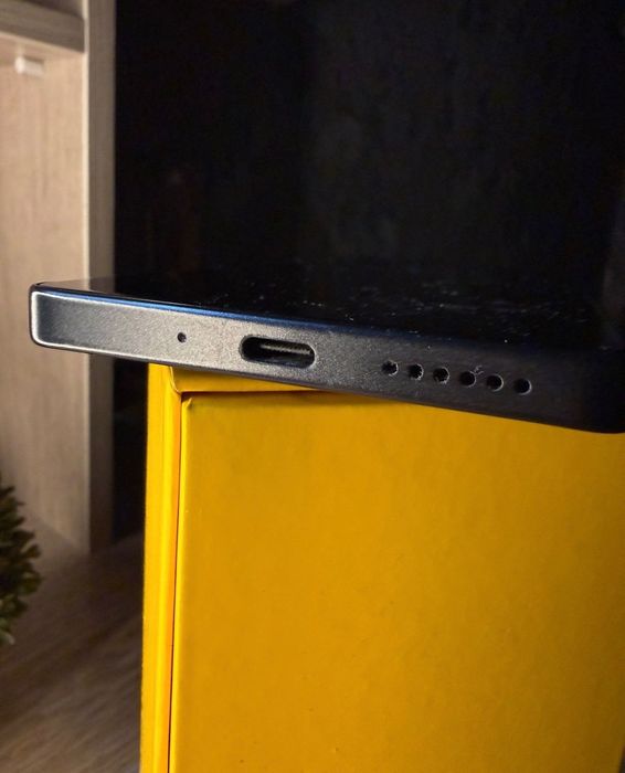 POCO M6 PRO / 256 GB / идеальное состояние