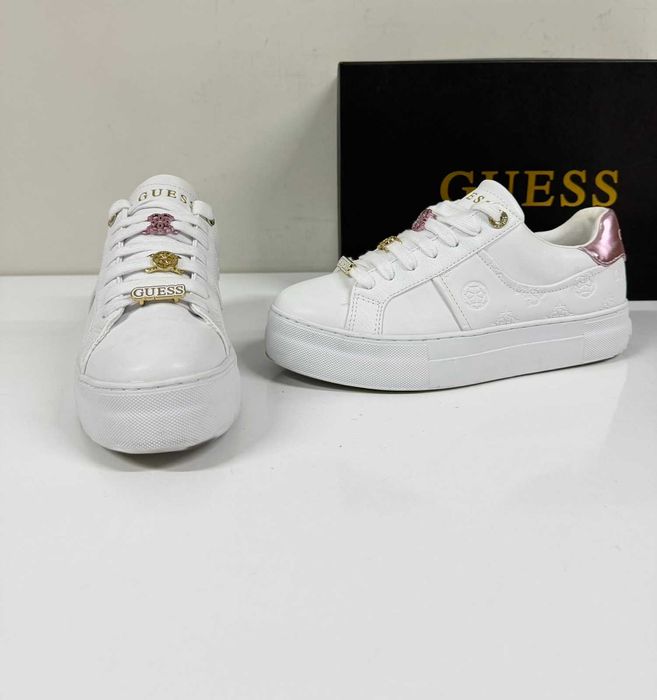 Guess  Giella Sneakers