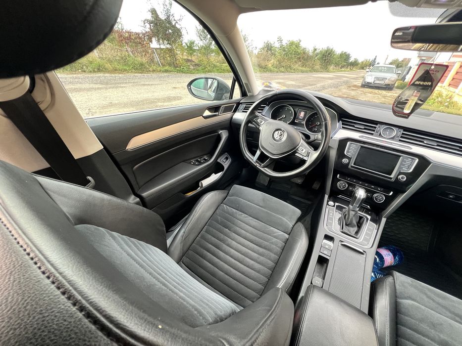 Vand passat B8, motor 2 litri diesel, 150 cai automată.