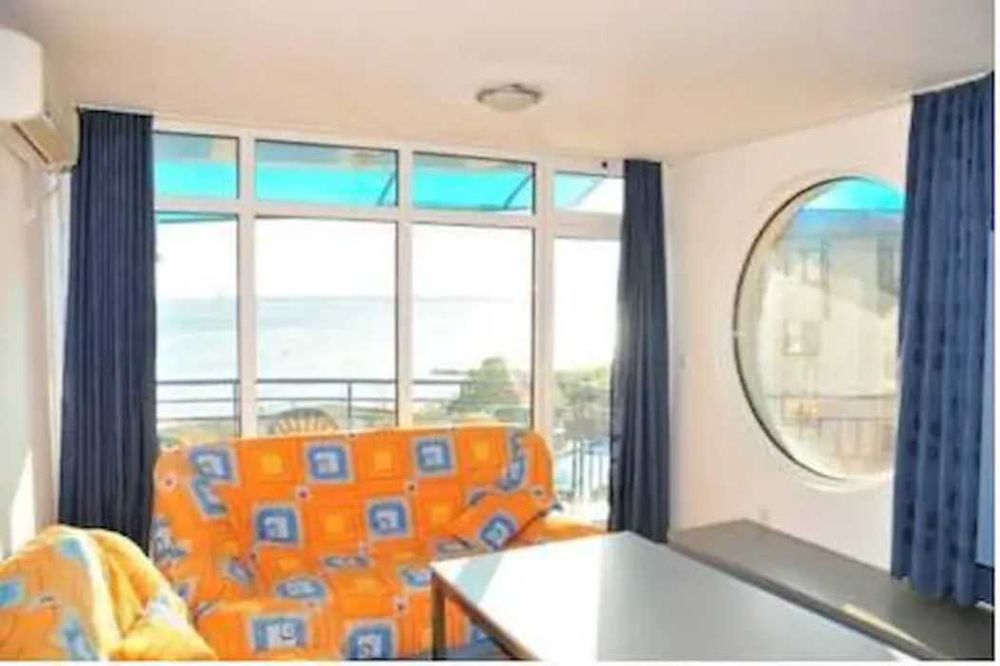 Aпартамент на първа линия на плажа в Свети Влас