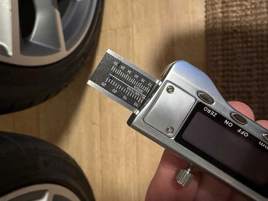 ОРИГИНАЛНИ джанти 21 със зимни гуми Ауди Audi А6 A6 С6 S6 Ц8 C8