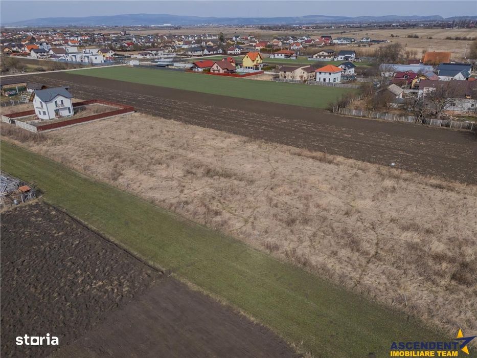 2.082 mp teren intravilan Stupini, zona de case, utilitati in apropier