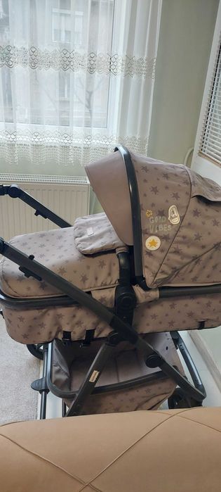 Продавам детска комбинирана количка Чиполино