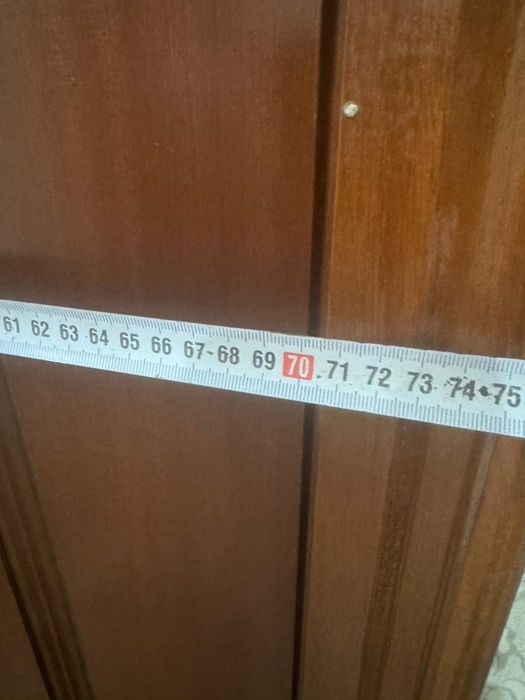 Есік сатылады ағаш жақсы жағдайда