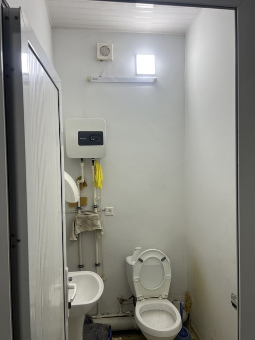 Первая линия!!Бывший кафе тараканчик, чимган, эко базар!!