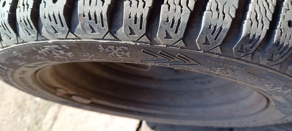 Продам зимнюю резину на дисках 4 шт. Cordiant sno-max 205/55 R16