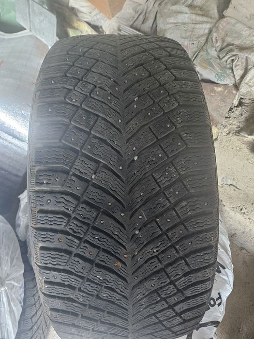 Продам зимние шины