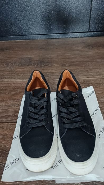 Продам кеды 40размер