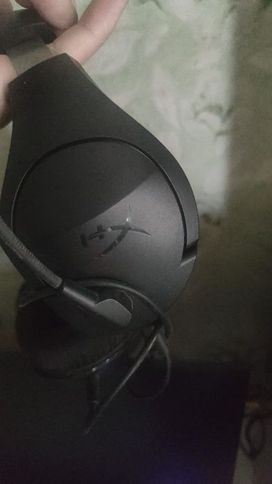 Продам игровые наушники HyperX Stinger Core