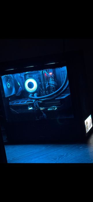 Vând kit AMD cu 64gb ram DDR4 sau PC Rtx 5080