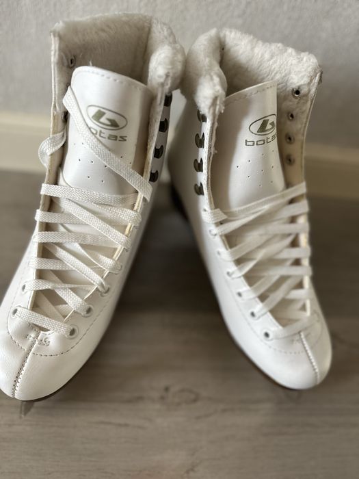 Коньки фигурные Botas Stella