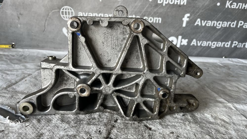 Fiat Doblo 2 2012- лапа двигател