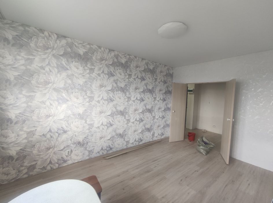 Поклейка обоев. Качественно