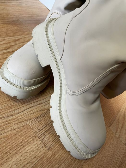 Демисезонные ботинки 38 размера