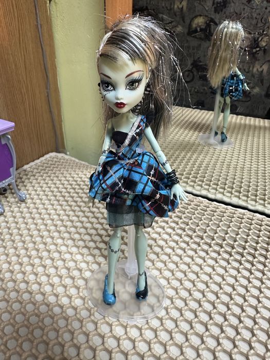 Продам куклу монстр хай!