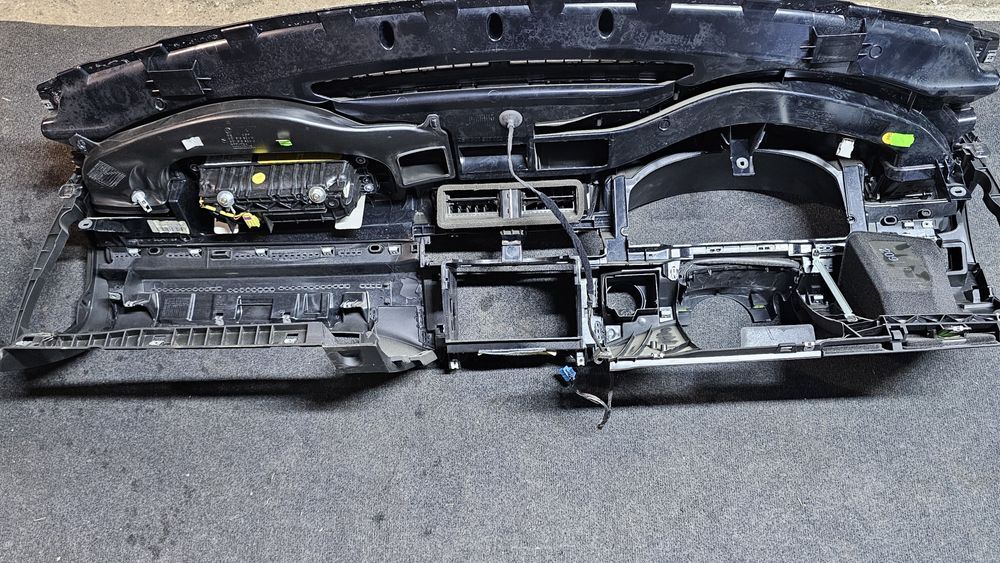 plansa bord volkswagen passat b6