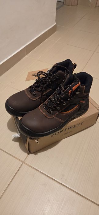 Bocanci pentru șantier