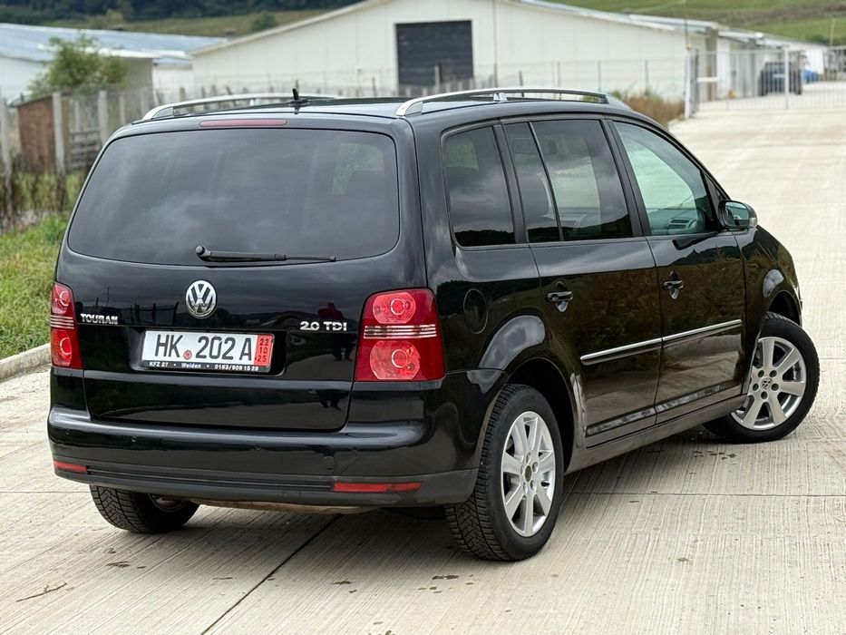 VOLKSWAGEN Touran 2009 — imagine 4