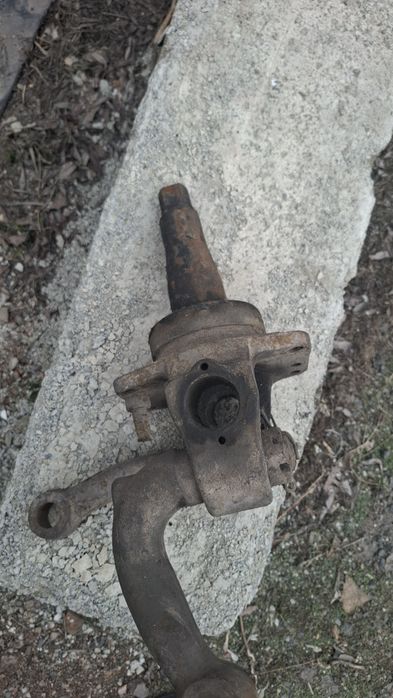 Поворотный кулак цапфа на Камаз