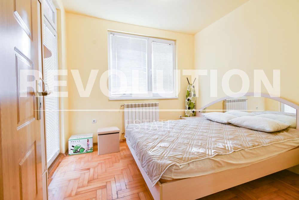 Двустаен апартамент в ж.к. Овча купел .