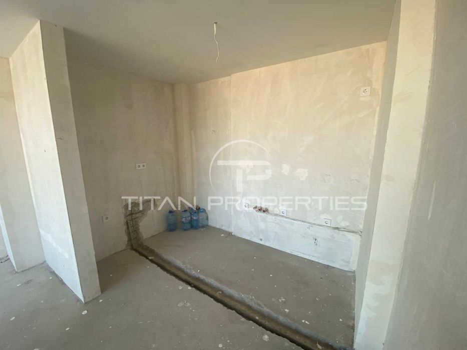 Продава се Тристаен апартамент в Пловдив, Съдийски - 103 кв.м за 1405 €/кв.м - Снимка #3