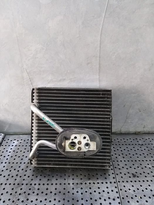 Radiator calorifer clima bord vw golf 5 1k