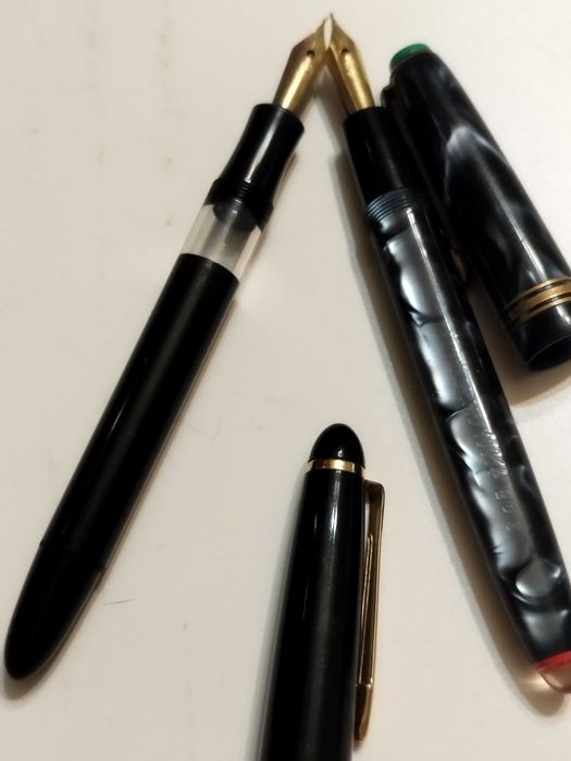 Две стари писалки