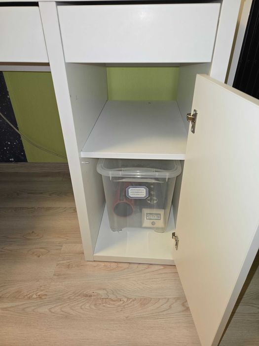 Бюро от Икея  99лв.