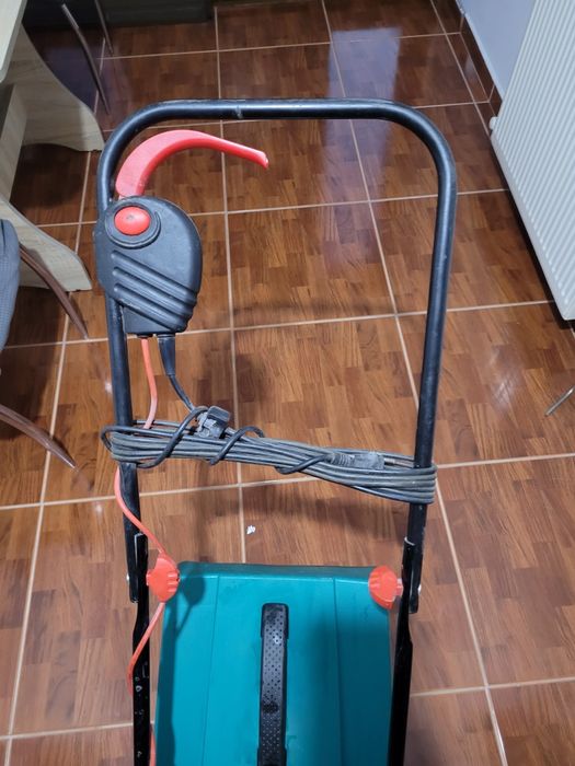 Masina de tuns gazon