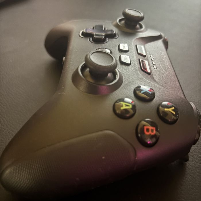 Controller Gaming Wireless HyperX Clutch (PC, Android, Xbox)