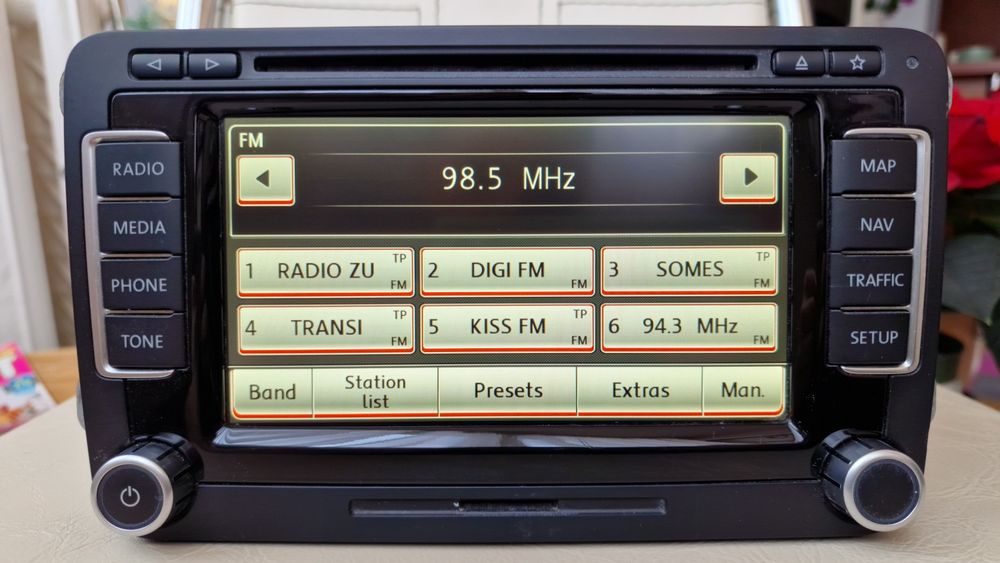 Navigatie VW RNS 510  LED + Harti + Cod Pin + Antena GPS !