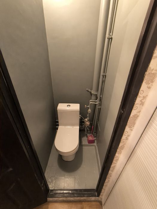 Дустлик. 2 х комнатную квартиру 4/9 ремонт средний. Лифтовая. Акфа