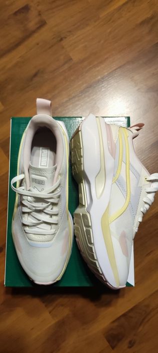 Маратонки Пума . Размер 38 .