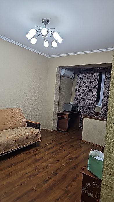 Продам чиланзар 2.  Трёх комнатная