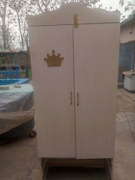 Kravat shkaf bolalar uchun