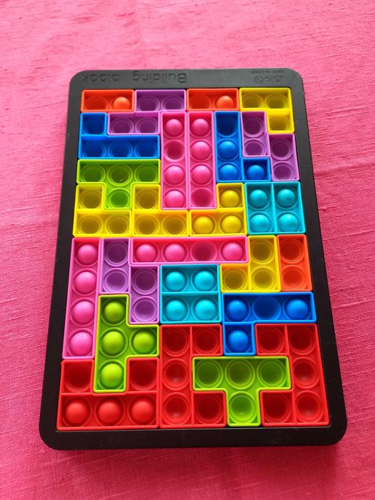 Всичко по 10 лв само през декември Детски самолет коли, пъзели и попит