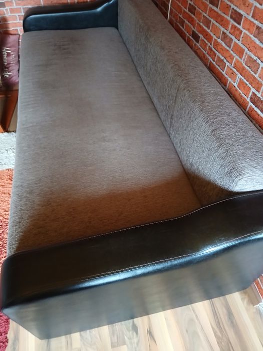 Canapea extensibilă în sare foarte bună