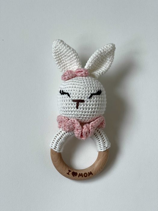 Вязанные детские погремушки прорезыватели