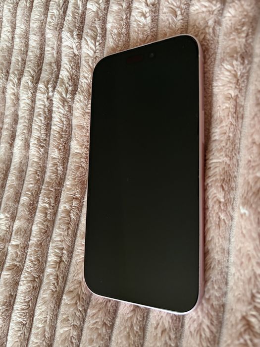 iphone 15 pink (roz) 128 GB