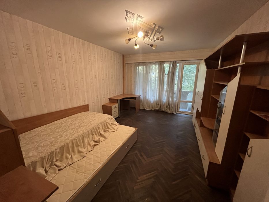 Дава се под наем Четиристаен апартамент в Варна, Цветен квартал - 100 кв.м за 510 € - Снимка #7